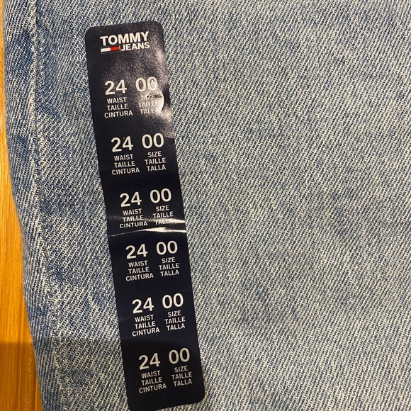 BNWT TOMMY HILFIGER MOM JEANS - Picture 5 of 6